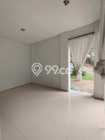 Disewakan! Rumah 4 Kamar Tidur &
4 Kamar Mandi di Resor Dago Pakar, Bandung Disewakan! Rumah 4 Kamar Tidur &
4 Kamar Mandi di Resor Dago Pakar, Bandung