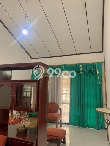 Disewakan! Rumah 4 Kamar Tidur &
2 Kamar Mandi di Pasteur, Bandung Disewakan! Rumah 4 Kamar Tidur &
2 Kamar Mandi di Pasteur, Bandung