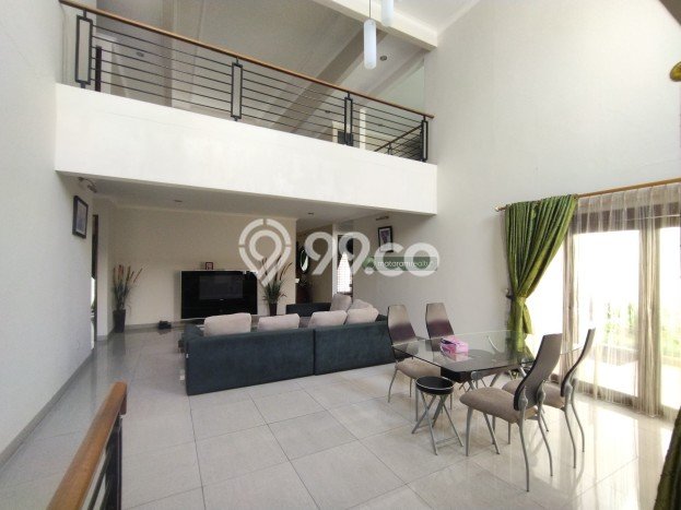 Dijual Rumah Luas Elegan Dengan View Cantik di Tubagus Ismail, Bandung Dijual Rumah Luas Elegan Dengan View Cantik di Tubagus Ismail, Bandung
