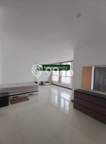 Disewakan Rumah Bagus, Semi Furnished Dan Siap Huni Dalam Cluster Disewakan Rumah Bagus, Semi Furnished Dan Siap Huni Dalam Cluster