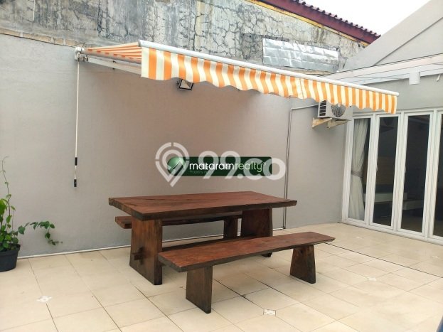 Rumah Modern Minimalis Fullyfurnished Setramurni,ada Kolam Renang Rumah Modern Minimalis Fullyfurnished Setramurni,ada Kolam Renang