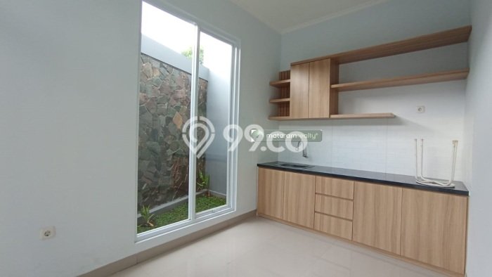Rumah Terawat 4 KT 3 KM di Kawasan Komersial Cigadung, Bandung Rumah Terawat 4 KT 3 KM di Kawasan Komersial Cigadung, Bandung