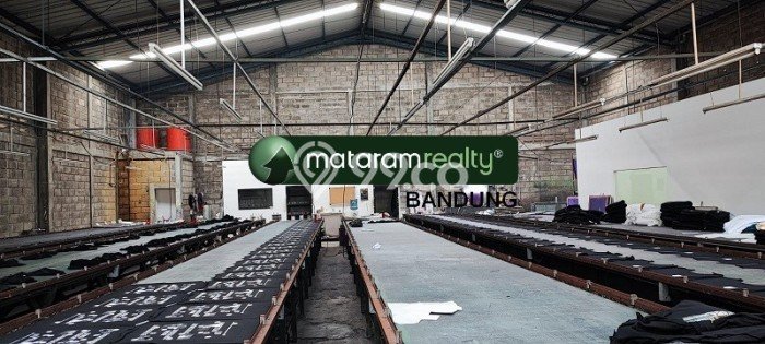 AREA BISNIS! Gudang Kawasan Ciwastra, Luas 450m², Jalan Utama, Strategis AREA BISNIS! Gudang Kawasan Ciwastra, Luas 450m², Jalan Utama, Strategis