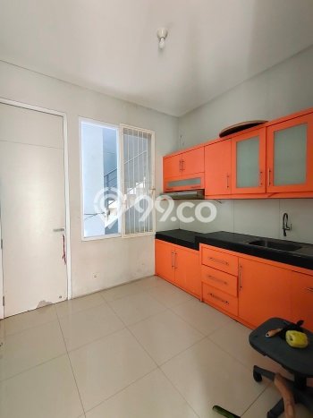 Disewakan! Rumah 4 Kamar Tidur &
4 Kamar Mandi di Resor Dago Pakar, Bandung Disewakan! Rumah 4 Kamar Tidur &
4 Kamar Mandi di Resor Dago Pakar, Bandung