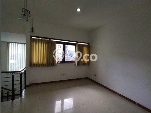 Rumah Disewakan Bandung LT 216m2 LB 220m2 Area Cipaku Rumah Disewakan Bandung LT 216m2 LB 220m2 Area Cipaku
