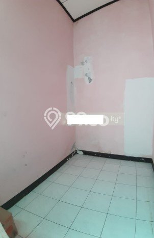 Disewakan! Rumah 4 Kamar Tidur &
2 Kamar Mandi di Pasteur, Bandung Disewakan! Rumah 4 Kamar Tidur &
2 Kamar Mandi di Pasteur, Bandung