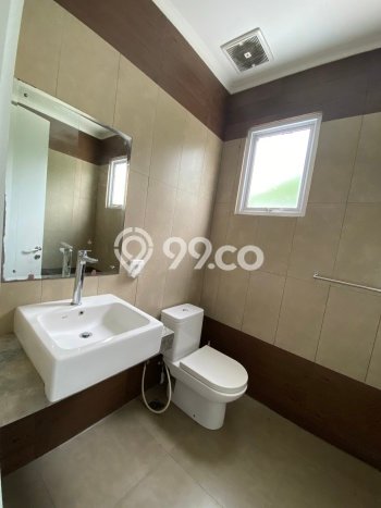 Dijual Rumah Premium dengan Fasilitas Sekitar Lengkap di Tangerang, Tangerang Dijual Rumah Premium dengan Fasilitas Sekitar Lengkap di Tangerang, Tangerang