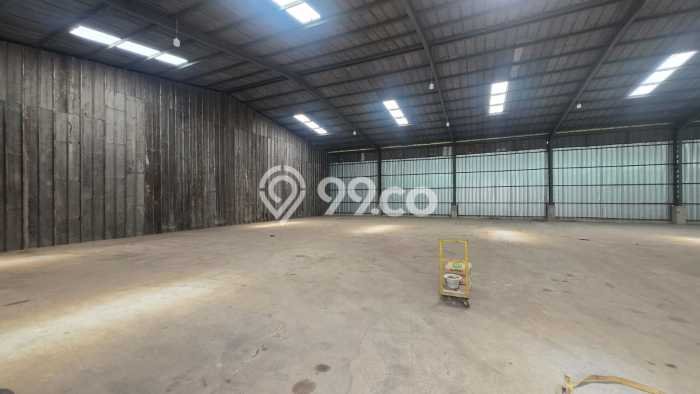 FOR RENT! Gudang di Daan Mogot Cocok untuk Bisnis 960m2 FOR RENT! Gudang di Daan Mogot Cocok untuk Bisnis 960m2