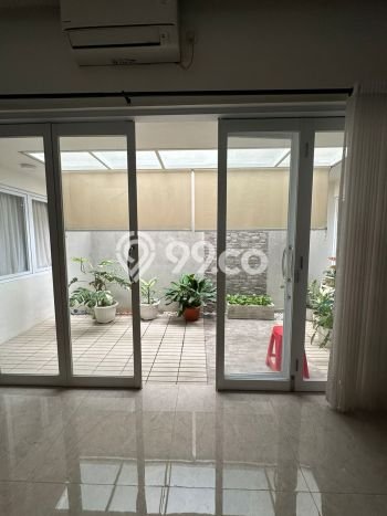 Hunian Mewah LB 200m2 Siap Huni Desain Elegan di Sektor 9-Bintaro, Tangerang Selatan Hunian Mewah LB 200m2 Siap Huni Desain Elegan di Sektor 9-Bintaro, Tangerang Selatan