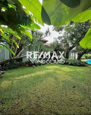 Rumah Luxury Modern Tanpa Renovasi di Kemang Jakarta Selatan Rumah Luxury Modern Tanpa Renovasi di Kemang Jakarta Selatan