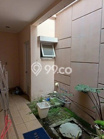 Rumah Strategis dengan 3 Kamar Tidur dan 2 Kamar Mandi di Kawasan Duri Kosambi, Jakarta Barat Rumah Strategis dengan 3 Kamar Tidur dan 2 Kamar Mandi di Kawasan Duri Kosambi, Jakarta Barat