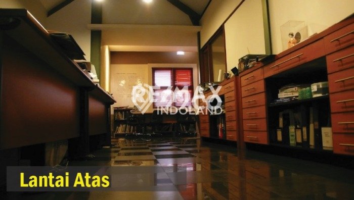 FEATURED! Rumah Asri di Cilandak, Luas 500m² Bangunan 310m² FEATURED! Rumah Asri di Cilandak, Luas 500m² Bangunan 310m²