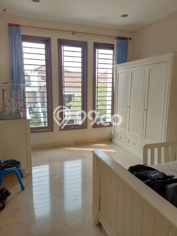 Kesempatan Investasi Rumah Terawat di Kawasan Intercon, Jakarta Barat Kesempatan Investasi Rumah Terawat di Kawasan Intercon, Jakarta Barat