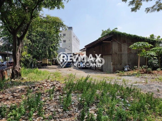 Dijual Tanah Kawasan Daan Mogot, Luas 2220m², Lingkungan Nyaman Dijual Tanah Kawasan Daan Mogot, Luas 2220m², Lingkungan Nyaman
