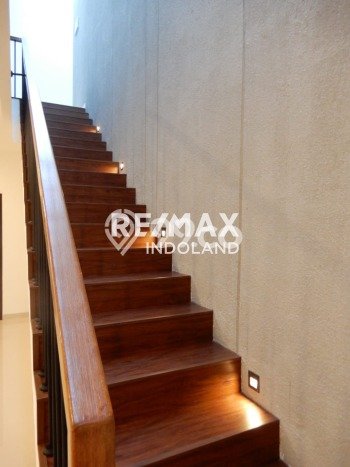 Rumah Nyaman area Cipondoh, Tangerang, LT 150m² LB 192m² Rumah Nyaman area Cipondoh, Tangerang, LT 150m² LB 192m²