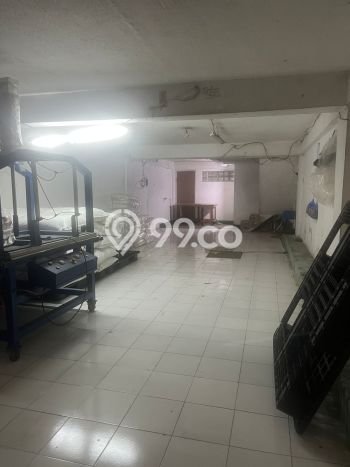 Lokasi Strategis! Dijual Ruko Bisnis di Tambora, Jakarta Barat Kondisi Baik Lokasi Strategis! Dijual Ruko Bisnis di Tambora, Jakarta Barat Kondisi Baik