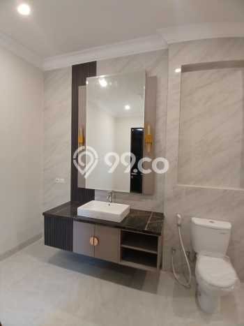 Hunian Elit LB 320m2 Siap Pakai Desain Elegan di Green Ville, Jakarta Barat Hunian Elit LB 320m2 Siap Pakai Desain Elegan di Green Ville, Jakarta Barat