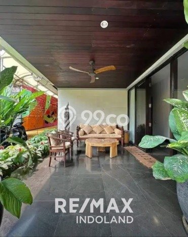 Rumah Luxury Modern Tanpa Renovasi di Kemang Jakarta Selatan Rumah Luxury Modern Tanpa Renovasi di Kemang Jakarta Selatan