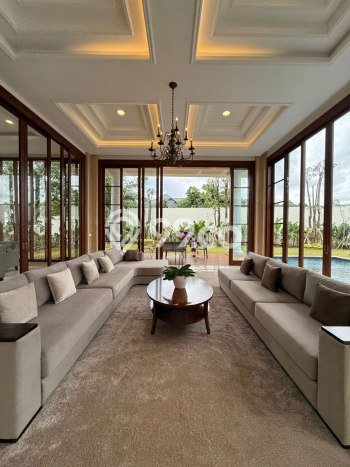 Ready to Use! Premium House LT 1066m2 Desain Elegan di Kemang Ready to Use! Premium House LT 1066m2 Desain Elegan di Kemang