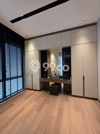 Ready to Use! Premium House LT 250m2 Desain Modern di Green Lake City Ready to Use! Premium House LT 250m2 Desain Modern di Green Lake City