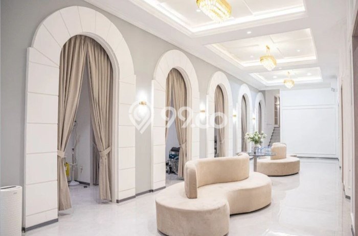 Ruko Dijual di Jakarta Selatan LT 635m2 & LB 1800m2 Lokasi Terbaik! Ruko Dijual di Jakarta Selatan LT 635m2 & LB 1800m2 Lokasi Terbaik!