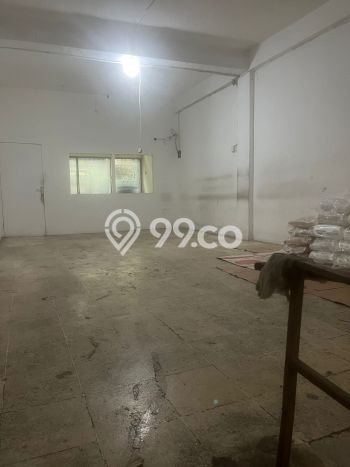 Lokasi Strategis! Dijual Ruko Bisnis di Tambora, Jakarta Barat Kondisi Baik Lokasi Strategis! Dijual Ruko Bisnis di Tambora, Jakarta Barat Kondisi Baik