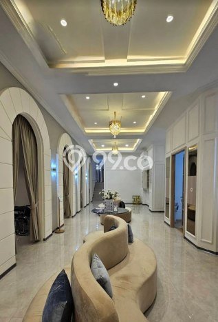 Ruko Dijual di Jakarta Selatan LT 635m2 & LB 1800m2 Lokasi Terbaik! Ruko Dijual di Jakarta Selatan LT 635m2 & LB 1800m2 Lokasi Terbaik!
