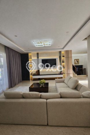 Rumah Luxury Modern Tanpa Renovasi di Gading Serpong Tangerang Rumah Luxury Modern Tanpa Renovasi di Gading Serpong Tangerang
