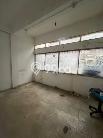 Lokasi Strategis! Dijual Ruko Bisnis di Tambora, Jakarta Barat Kondisi Baik Lokasi Strategis! Dijual Ruko Bisnis di Tambora, Jakarta Barat Kondisi Baik