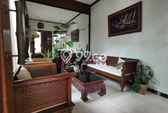 Rumah Luxury Modern Tanpa Renovasi di Bintaro Tangerang Selatan Rumah Luxury Modern Tanpa Renovasi di Bintaro Tangerang Selatan