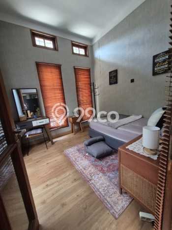 Rumah Luxury Modern Tanpa Renovasi di Bintaro Tangerang Selatan Rumah Luxury Modern Tanpa Renovasi di Bintaro Tangerang Selatan