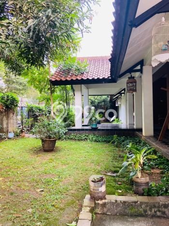 Rumah Elit Modern Tanpa Renovasi di Lebak Bulus Jakarta Selatan Rumah Elit Modern Tanpa Renovasi di Lebak Bulus Jakarta Selatan