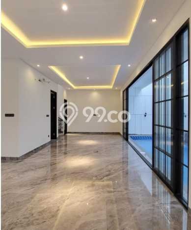 Ready to Use! Luxury House LT 255m2 Desain Elegan di Bintaro Ready to Use! Luxury House LT 255m2 Desain Elegan di Bintaro