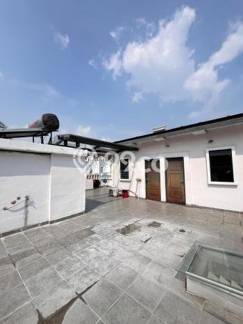 For Sale! Luxury House LT 150m2 Desain Modern di Pantai Indah Kapuk For Sale! Luxury House LT 150m2 Desain Modern di Pantai Indah Kapuk