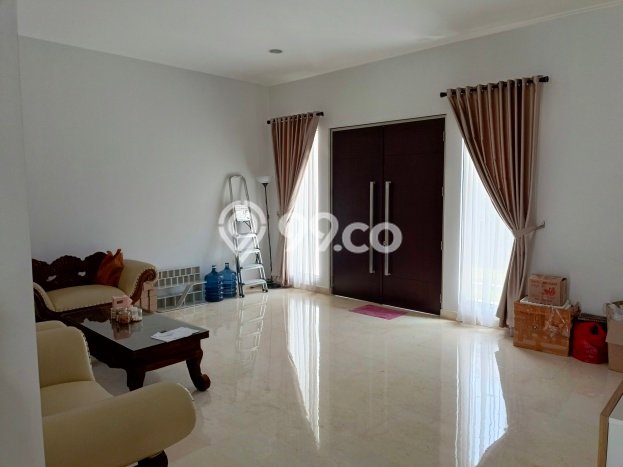 Rumah Elit LB 435m2 Siap Pakai Desain Elegan di Pantai Indah Kapuk 2, Jakarta Utara Rumah Elit LB 435m2 Siap Pakai Desain Elegan di Pantai Indah Kapuk 2, Jakarta Utara