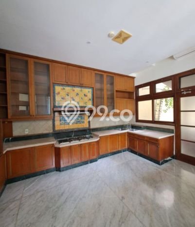 Disewakan Rumah Strategis di Pondok Indah LT 700m2 / LB 1000m2 Siap Huni Disewakan Rumah Strategis di Pondok Indah LT 700m2 / LB 1000m2 Siap Huni