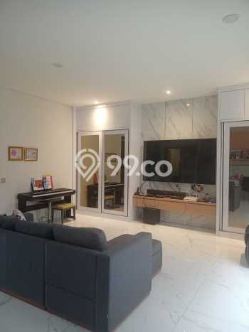 Jual Rumah Luas Elegan Dengan View Cantik di BSD City, Tangerang Jual Rumah Luas Elegan Dengan View Cantik di BSD City, Tangerang