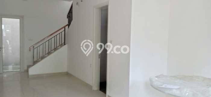 Rumah Strategis Minimalis Lb 114m2 di Serpong, Tangerang Selatan Rumah Strategis Minimalis Lb 114m2 di Serpong, Tangerang Selatan