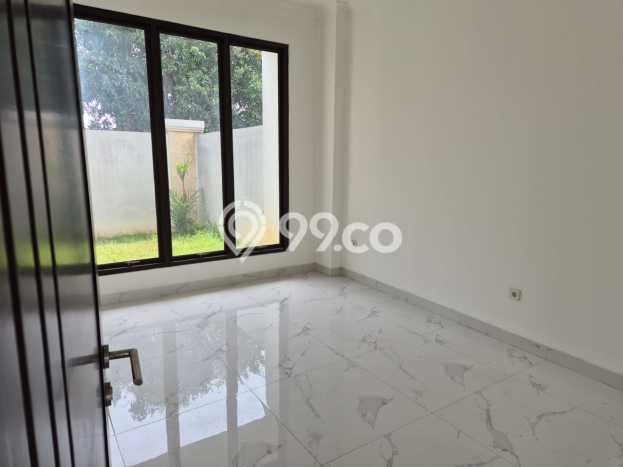 Jual Rumah Luas Megah Dengan View Eksklusif di Ciater, Tangerang Jual Rumah Luas Megah Dengan View Eksklusif di Ciater, Tangerang