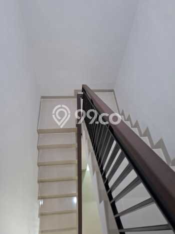 Hunian Nyaman Asri 4 KT Siap Pakai di Villa Melati Mas Tangerang Selatan Hunian Nyaman Asri 4 KT Siap Pakai di Villa Melati Mas Tangerang Selatan