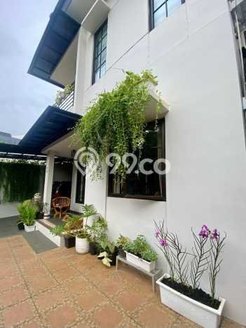 Hunian Elit LB 150m2 Siap Huni Desain Elegan di BSD Kencana Loka, Tangerang Hunian Elit LB 150m2 Siap Huni Desain Elegan di BSD Kencana Loka, Tangerang