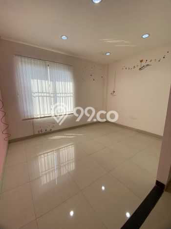 Jarang Ada! Rumah Kontrakan 4 Kamar Bagus Siap Huni Green Mansion Jarang Ada! Rumah Kontrakan 4 Kamar Bagus Siap Huni Green Mansion