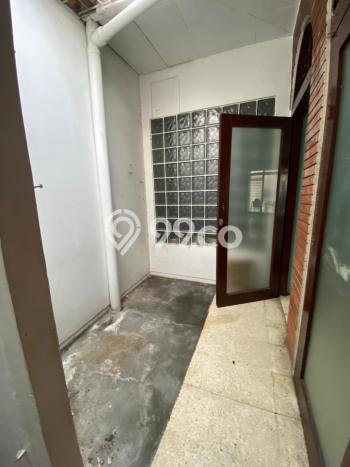 Disewakan Rumah Murah di Sunrise Garden Jakarta Barat dengan 3 KT Disewakan Rumah Murah di Sunrise Garden Jakarta Barat dengan 3 KT