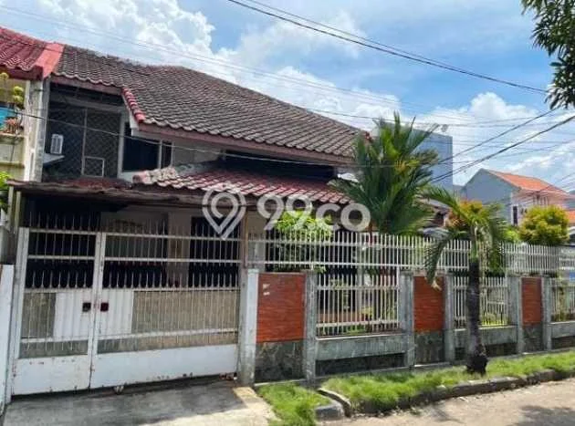 For Sale! Premium House LT 250m2 Desain Elegan di Jelambar For Sale! Premium House LT 250m2 Desain Elegan di Jelambar