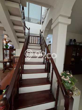 Sewa Rumah Harga Terjangkau di Tanjung Duren Jakarta Barat Punya 4 KT Sewa Rumah Harga Terjangkau di Tanjung Duren Jakarta Barat Punya 4 KT