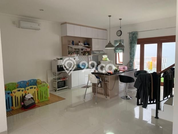 Jual Rumah Mewah Megah Dengan View Cantik di Joglo, Jakarta Barat Jual Rumah Mewah Megah Dengan View Cantik di Joglo, Jakarta Barat