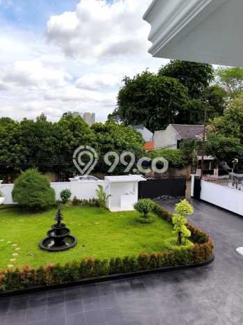 Jual Rumah Mewah Megah Dengan View Eksklusif di Kemang, Jakarta Selatan Jual Rumah Mewah Megah Dengan View Eksklusif di Kemang, Jakarta Selatan