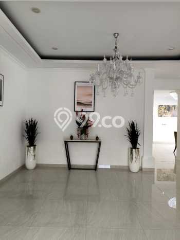 Jual Rumah Mewah Megah Dengan View Eksklusif di Kemang, Jakarta Selatan Jual Rumah Mewah Megah Dengan View Eksklusif di Kemang, Jakarta Selatan