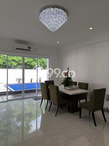 Jual Rumah Mewah Megah Dengan View Eksklusif di Kemang, Jakarta Selatan Jual Rumah Mewah Megah Dengan View Eksklusif di Kemang, Jakarta Selatan