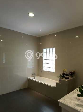Jual Rumah Mewah Megah Dengan View Eksklusif di Kemang, Jakarta Selatan Jual Rumah Mewah Megah Dengan View Eksklusif di Kemang, Jakarta Selatan